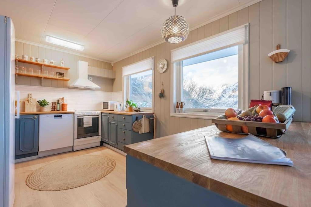 Sundet Lofoten Holiday House Villa Sund  Dış mekan fotoğraf